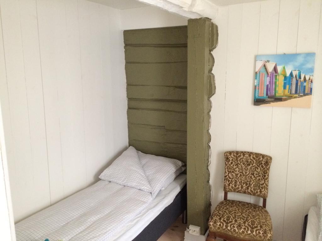 Gjestehuset Ibsen Grimstad  Ruang foto